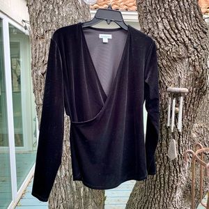 💖Sundance Stretch Black Faux Velvet Wrap Top SZ M